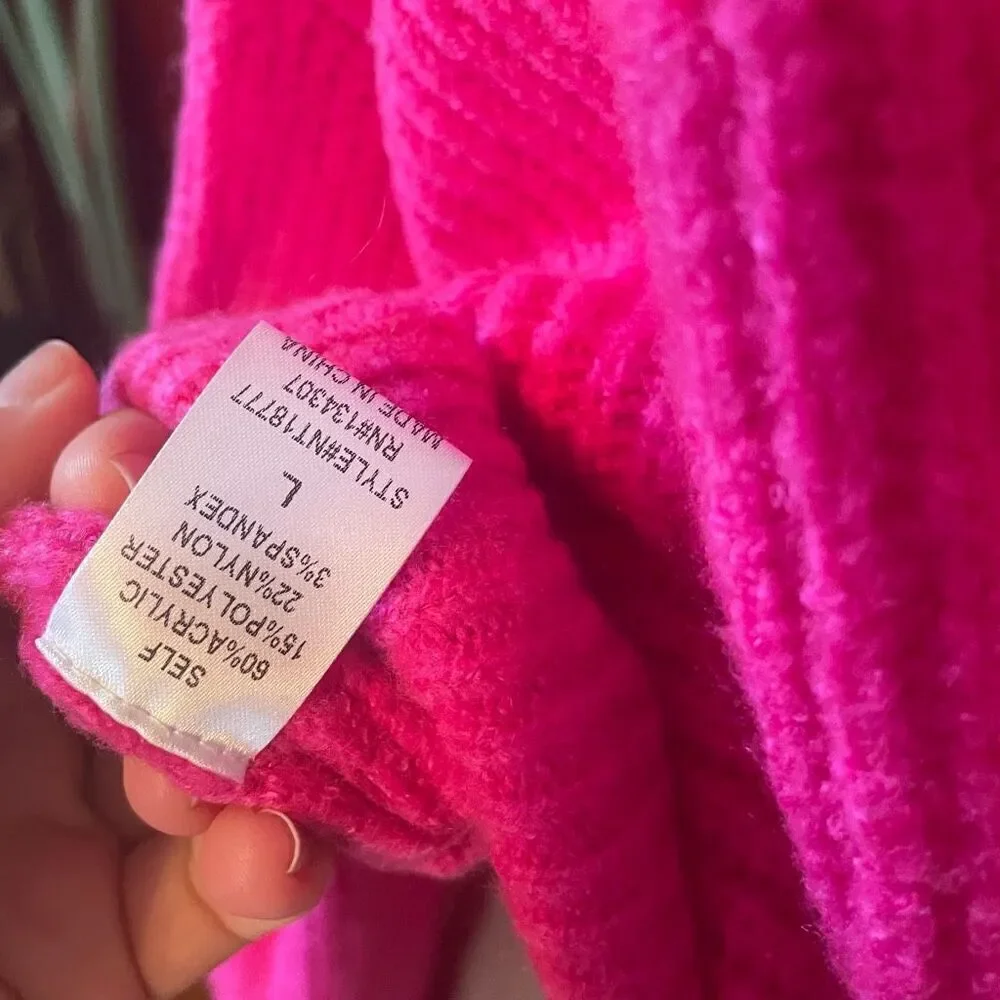LUMIERE | bright pink crop cowl neck sweater L